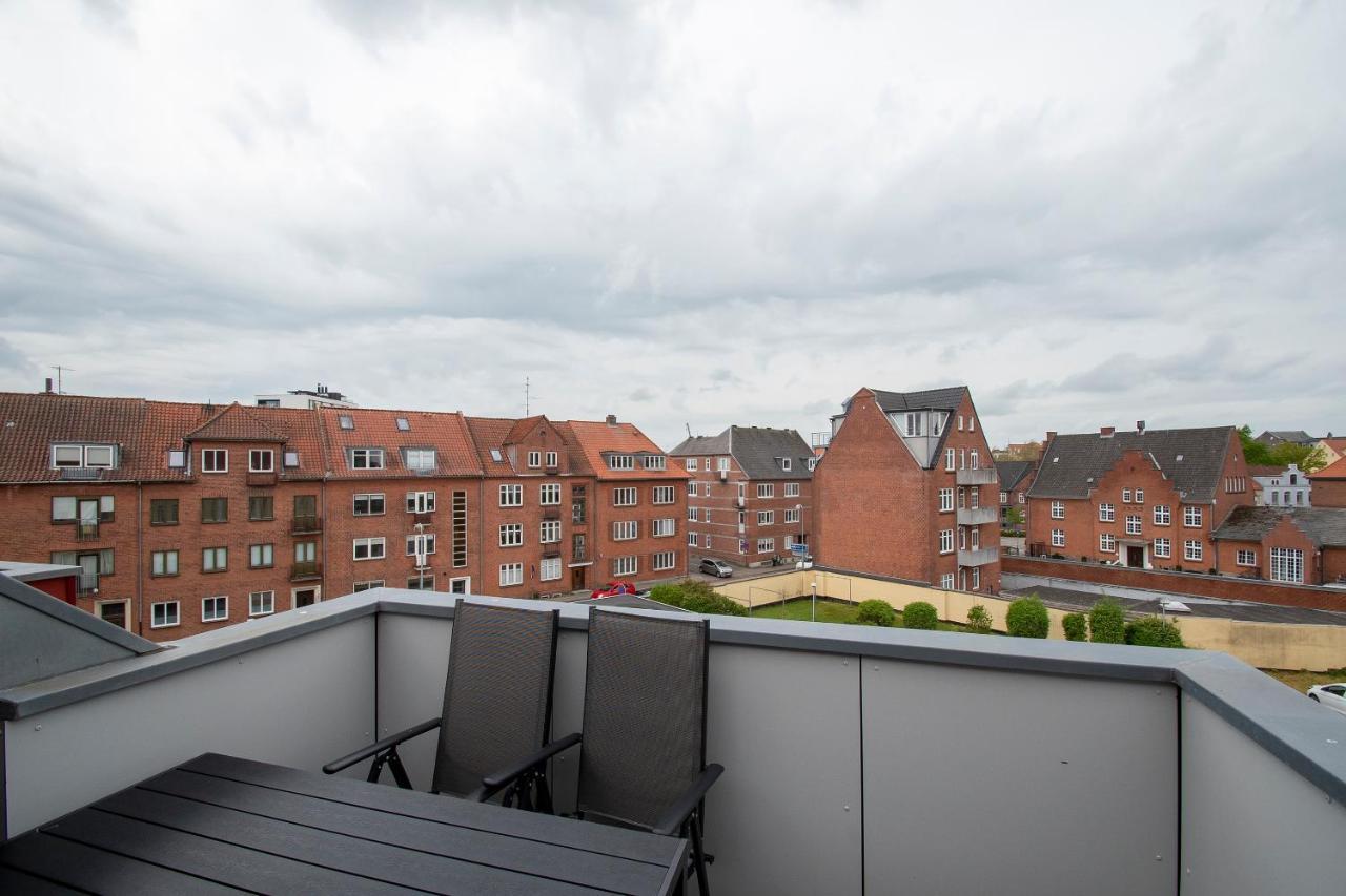 Stylish Two Floor Deluxe Apartment - 2 Bedroom Sønderborg Dış mekan fotoğraf